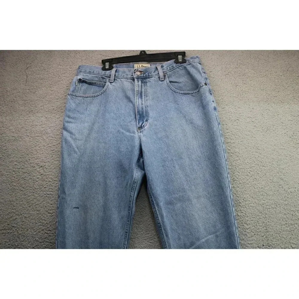Men's L.L. Bean Relaxed Fit Jeans-36 x 30-Light Jeans